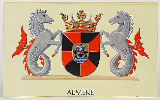Kleurenfoto van het wapen van Almere, met onder andere twee zeepaardjes