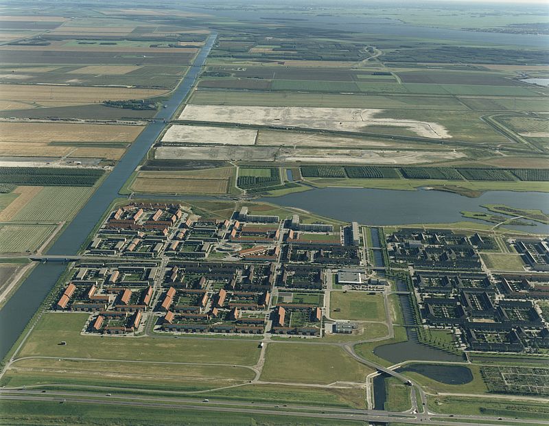 Waterwijk 1987 © Bart Hofmeester / AeroCamera Almere Stad Waterwijk 1987 © Bart Hofmeester / AeroCamera